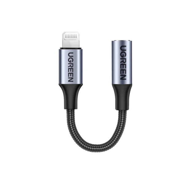 UGREEN-Lightning-Male-To-3.5mm-Female-Adaptor-(Black)-02